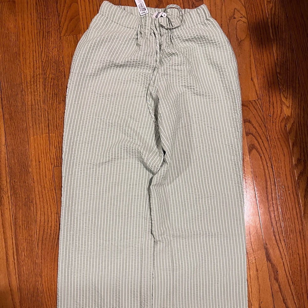 Pants - Picture 2 of 2